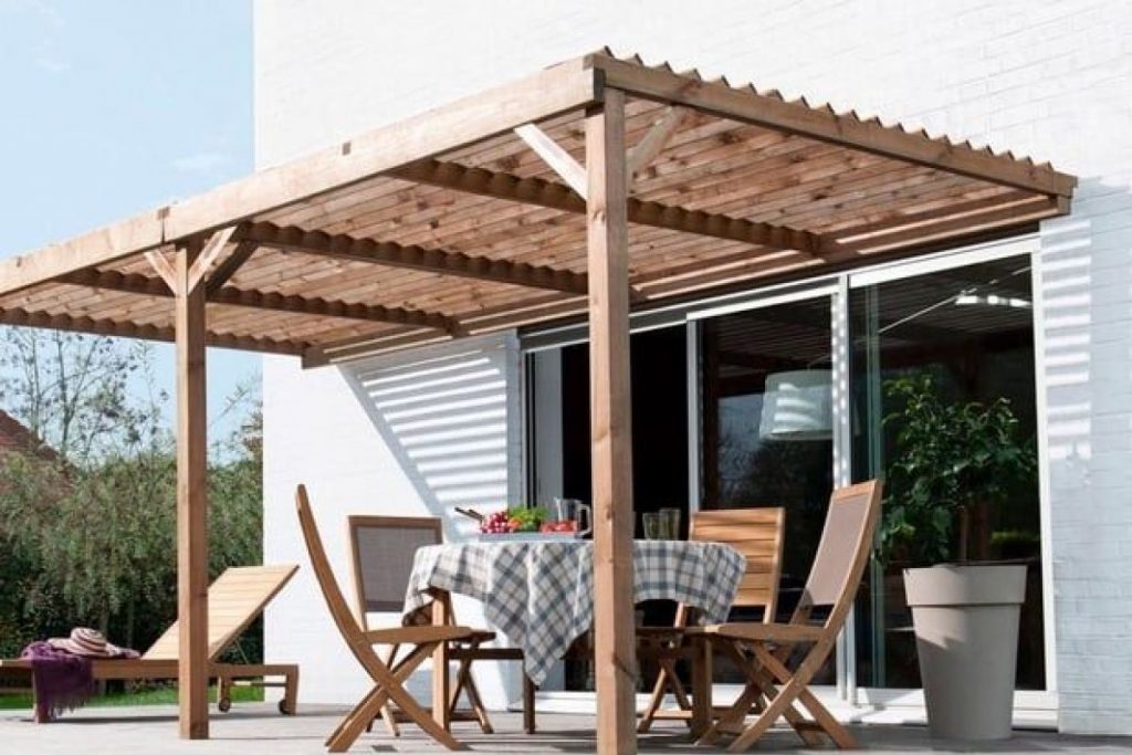 Pergola adossée et autoportée : Quelle différence ? - Maison rénovation